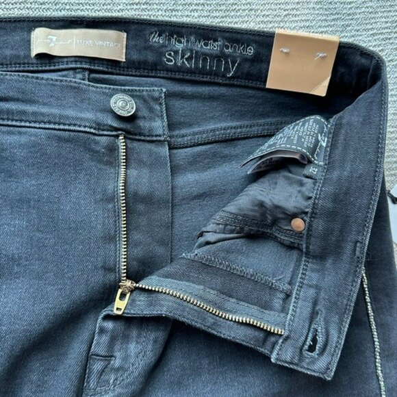 7 for All Mankind High Waist Ankle Skinny Jeans Size 32 NWT - Picture 3 of 9